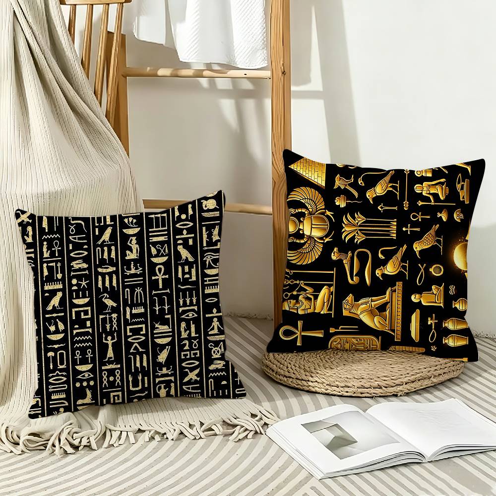Home Textiles Egypt - غطاء وسادة مطبوع بنمط الهيروغليفية المصرية