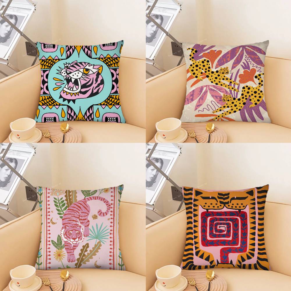 Home Textiles Egypt - غطاء وسادة مربع عصري بتصميم نمر