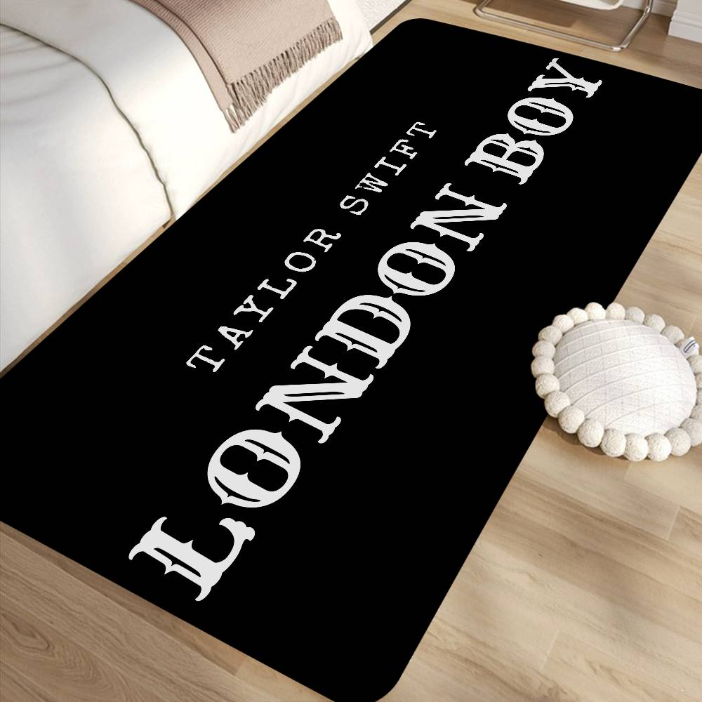Home Textiles London - سجادة أرضية كلاسيكية بشعار B-Boy L-London