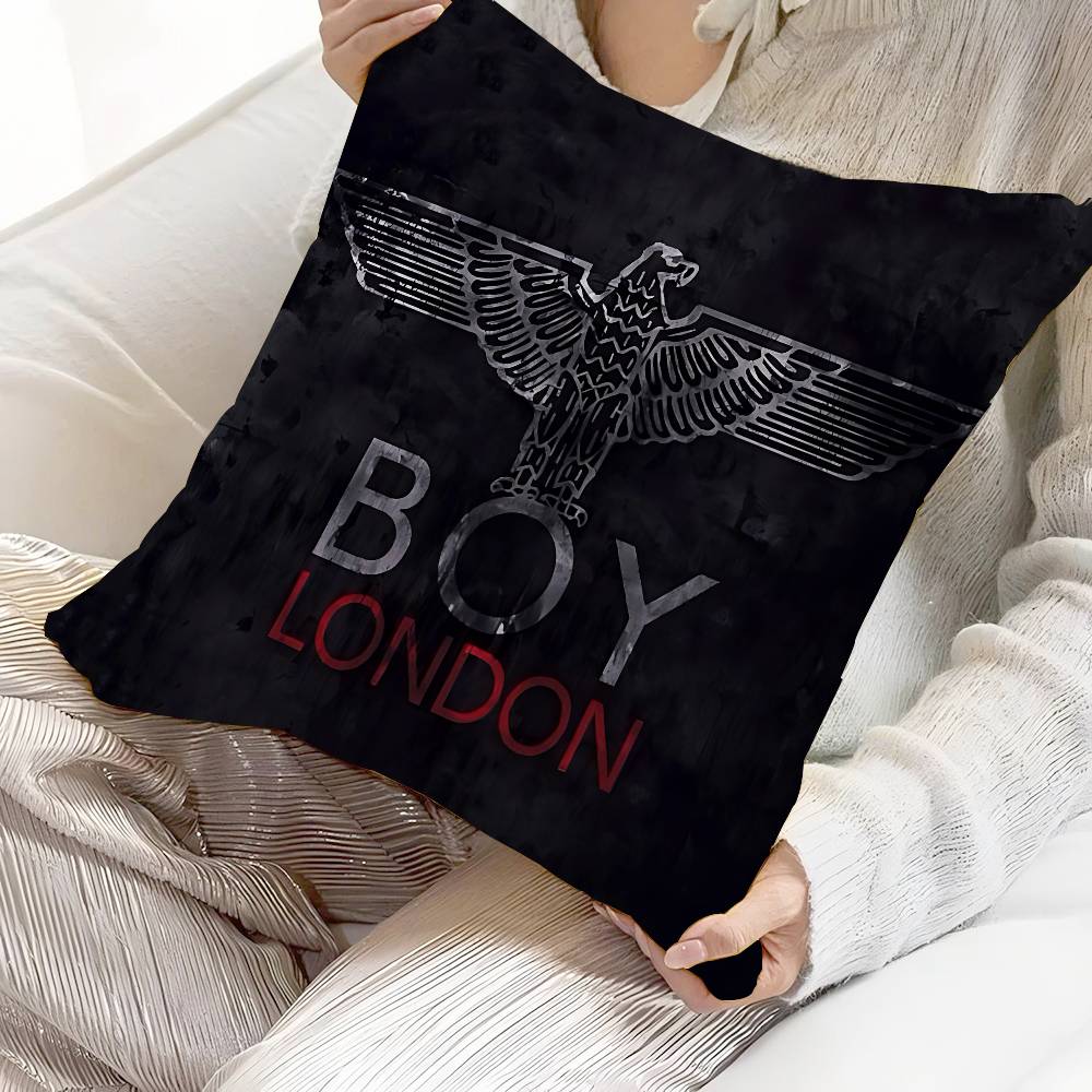 أغطية وسائد كلاسيكية بشعار B-B - مراجعة Home Textiles London وسعره